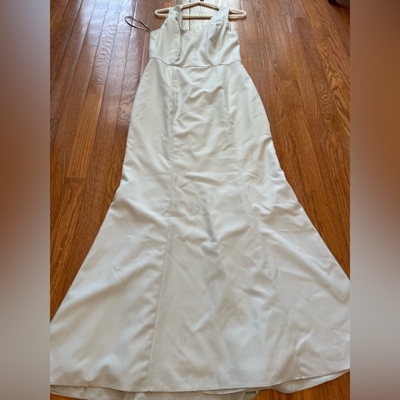 AMSALE BRIDESMAID DRESS | worn only once, v-neck cut, Baby blue - Picture 15 of 15